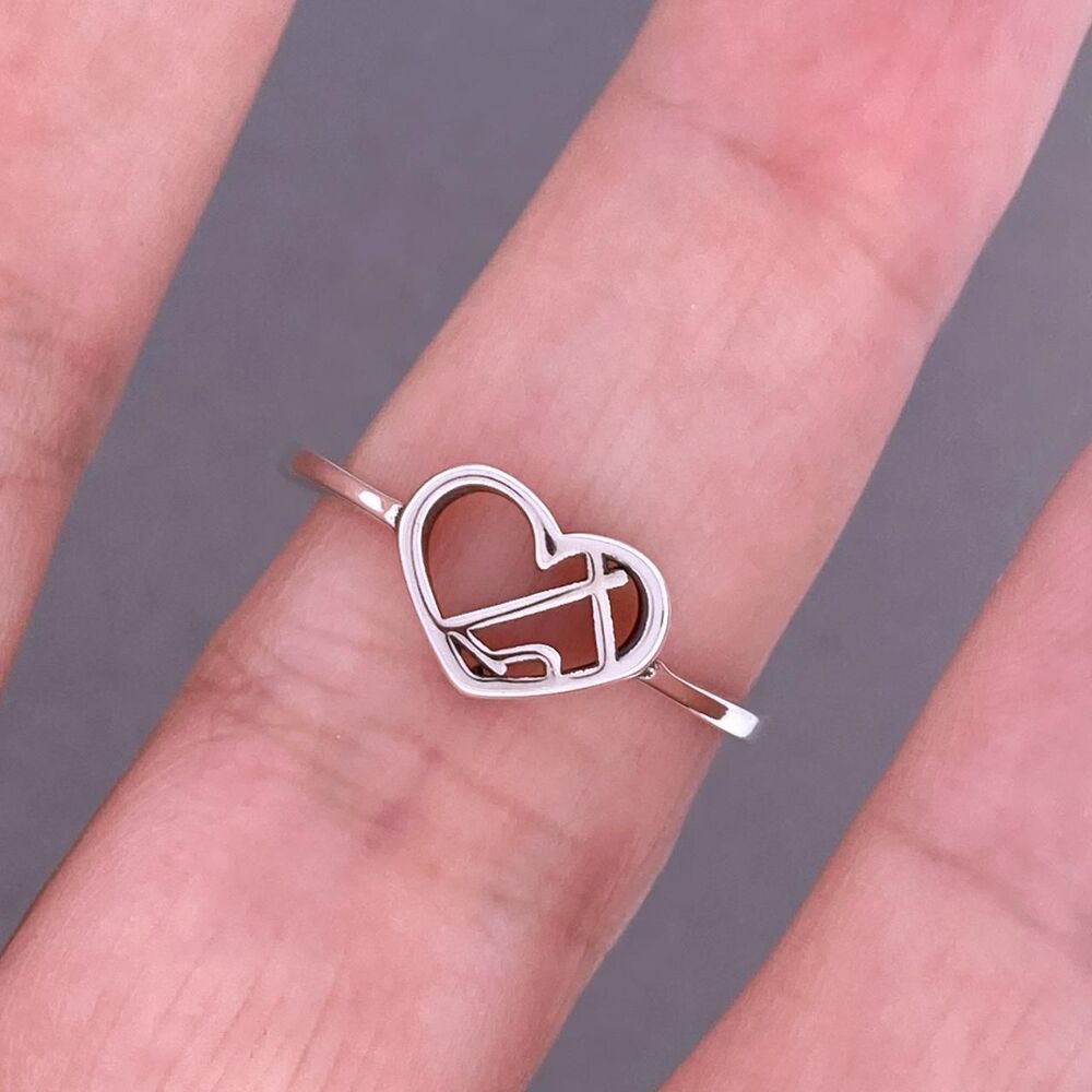 925 Sterling Silver Ring Mountain inside Heart Size 8